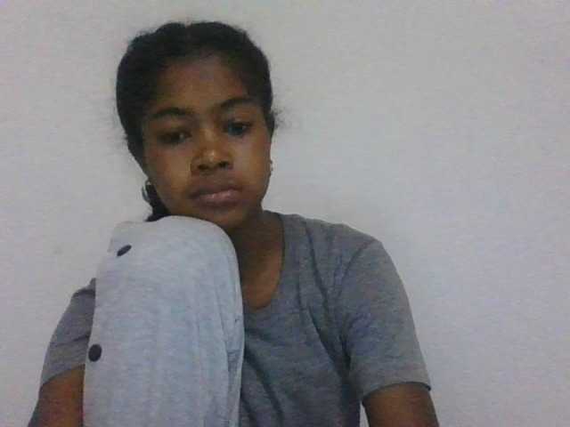 Phaniah1a live cam on BongaCams