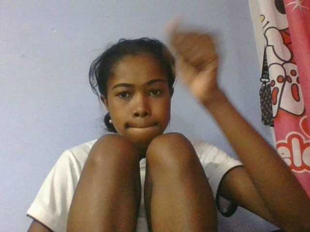 Phaniah1a live cam on BongaCams