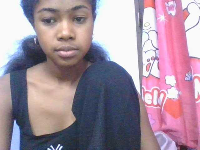 Phaniah1a live cam on BongaCams