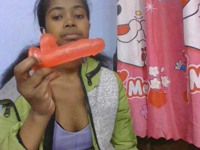 Phaniah1a live cam on BongaCams