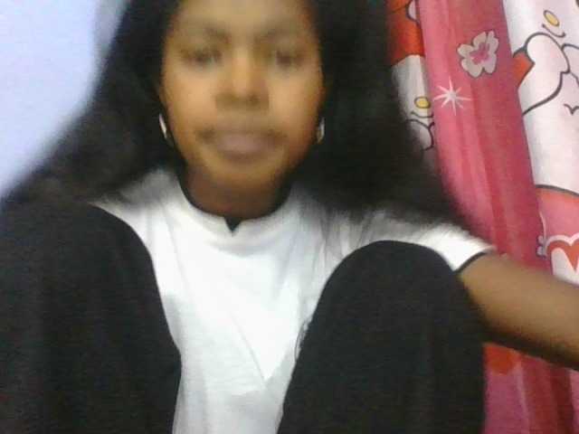 Phaniah1a live cam on BongaCams