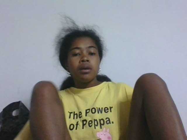 Phaniah1a live cam on BongaCams