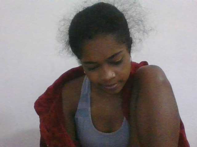Phaniah1a live cam on BongaCams