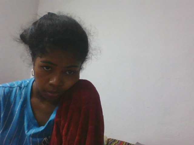 Phaniah1a live cam on BongaCams
