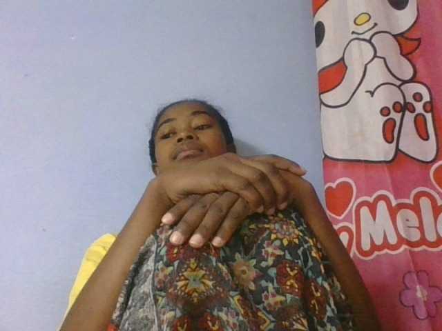 Phaniah1a live cam on BongaCams