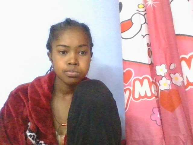 Phaniah1a live cam on BongaCams