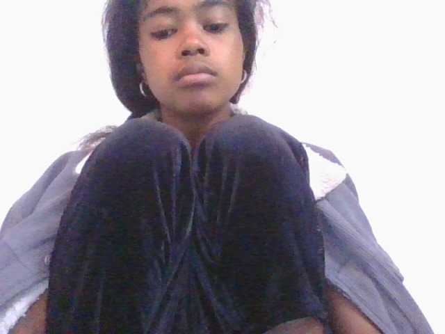 Phaniah1a live cam on BongaCams