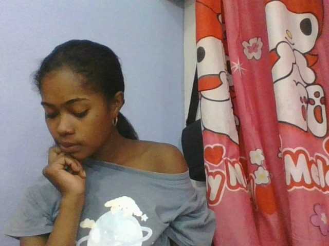 Phaniah1a live cam on BongaCams