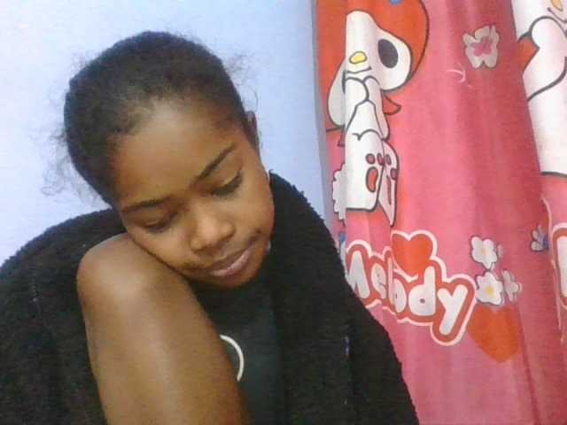 Phaniah1a live cam on BongaCams