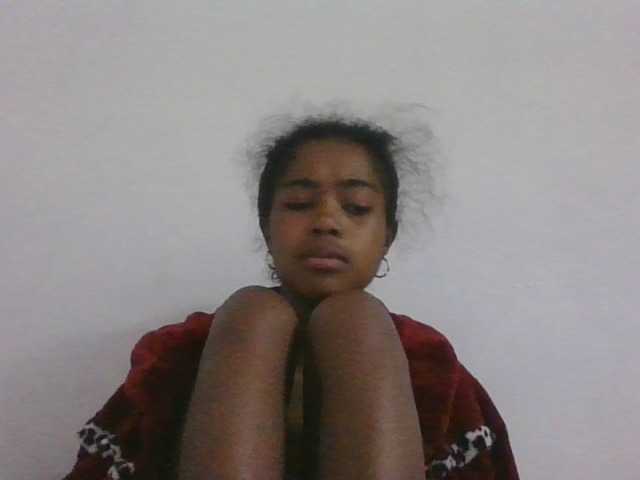 Phaniah1a live cam on BongaCams