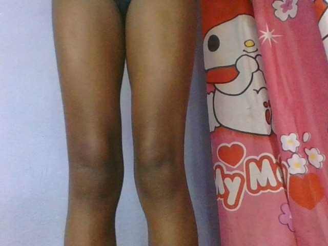 Phaniah1a live cam on BongaCams