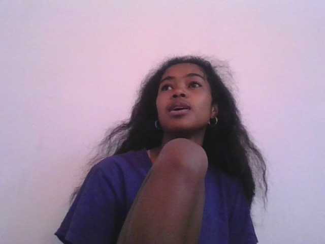 Phaniah1a live cam on BongaCams