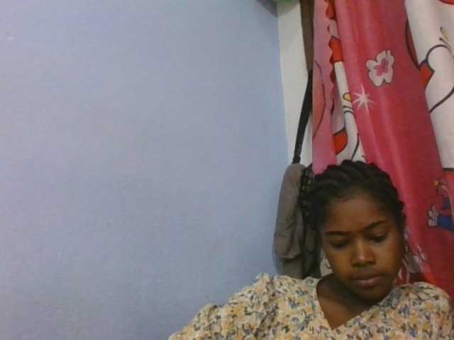Phaniah1a live cam on BongaCams