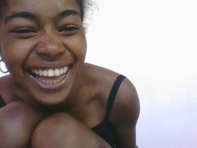 Phaniah1a live cam on BongaCams