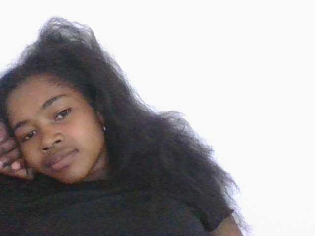 Phaniah1a live cam on BongaCams