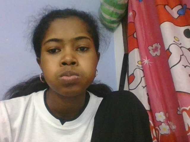 Phaniah1a live cam on BongaCams