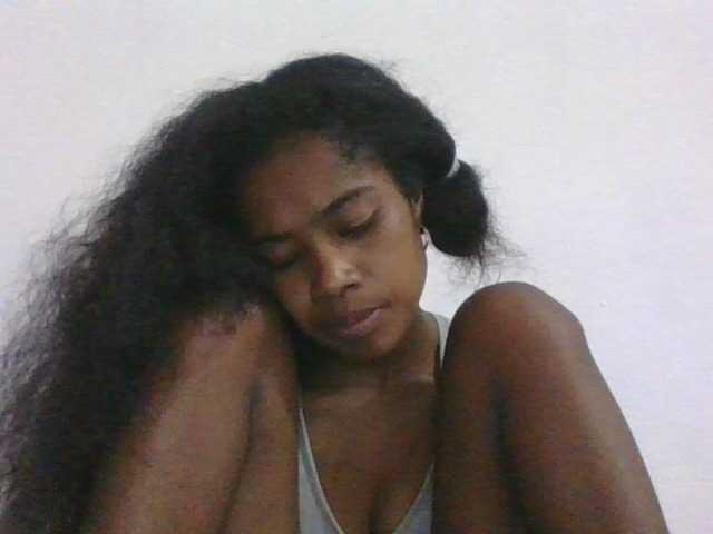 Phaniah1a live cam on BongaCams