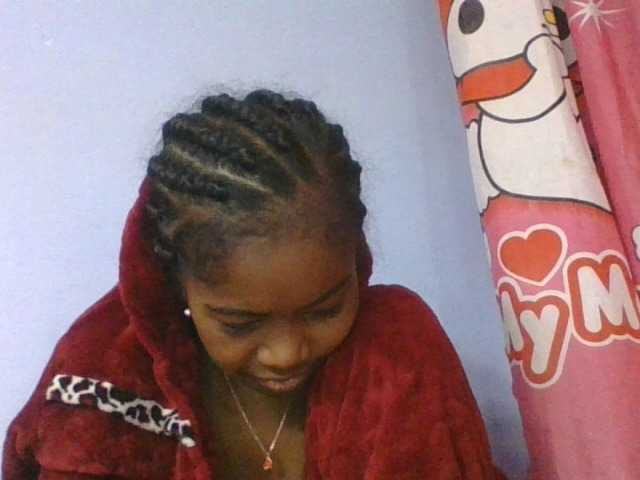 Phaniah1a live cam on BongaCams