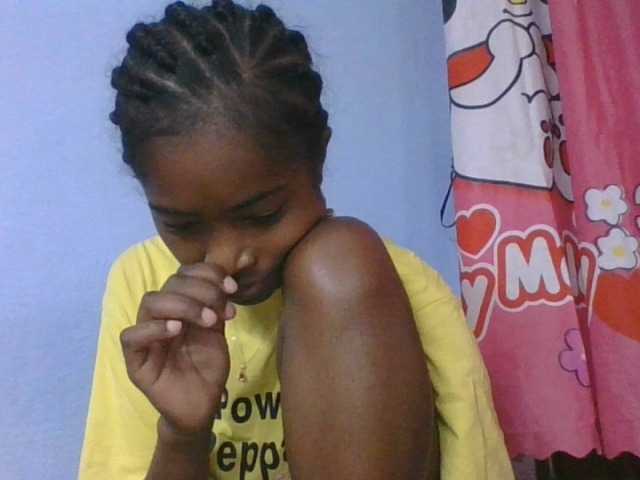 Phaniah1a live cam on BongaCams