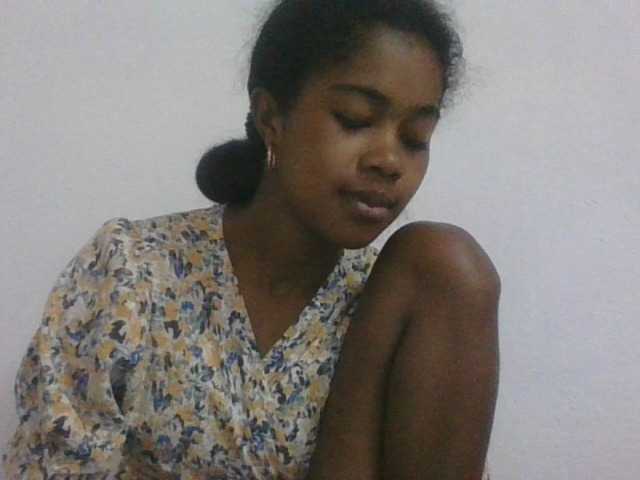 Phaniah1a live cam on BongaCams