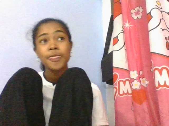 Phaniah1a live cam on BongaCams