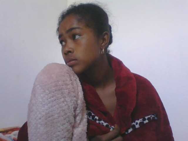 Phaniah1a live cam on BongaCams