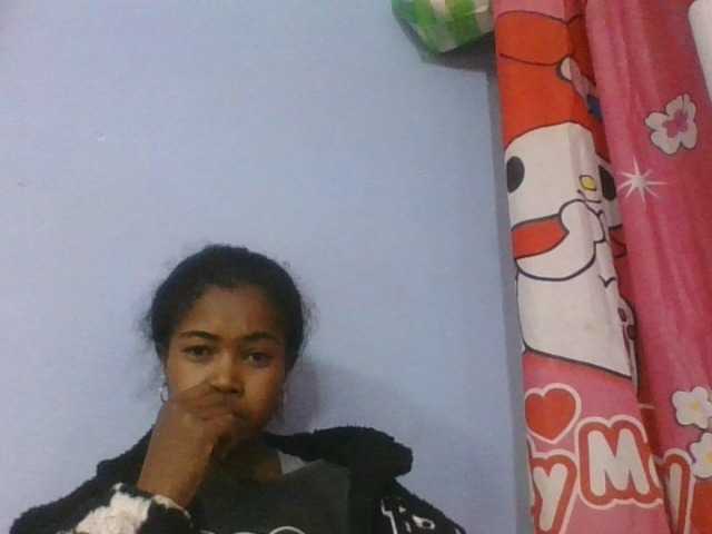 Phaniah1a live cam on BongaCams