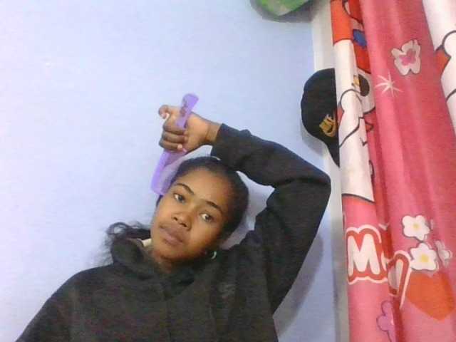 Phaniah1a live cam on BongaCams