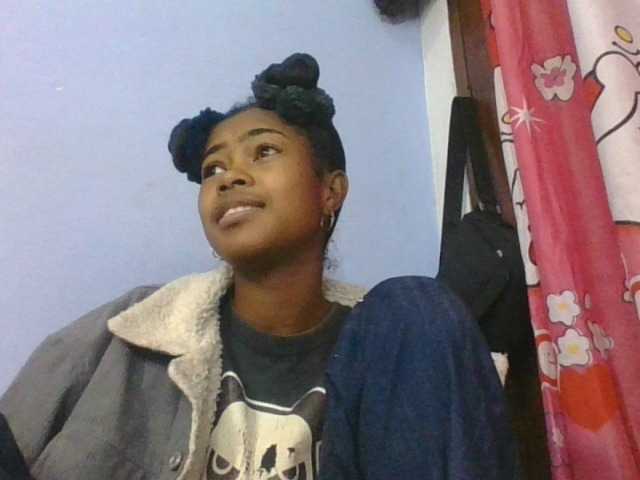 Phaniah1a live cam on BongaCams