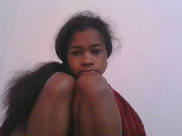 Phaniah1a live cam on BongaCams
