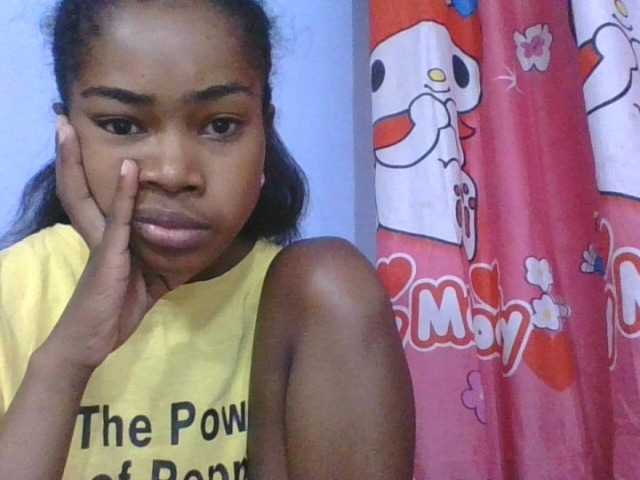 Phaniah1a live cam on BongaCams