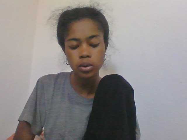 Phaniah1a live cam on BongaCams