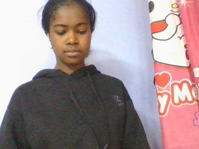 Phaniah1a live cam on BongaCams