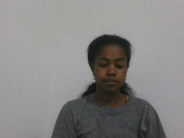 Phaniah1a live cam on BongaCams