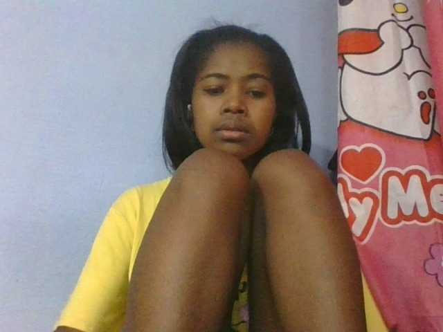 Phaniah1a live cam on BongaCams