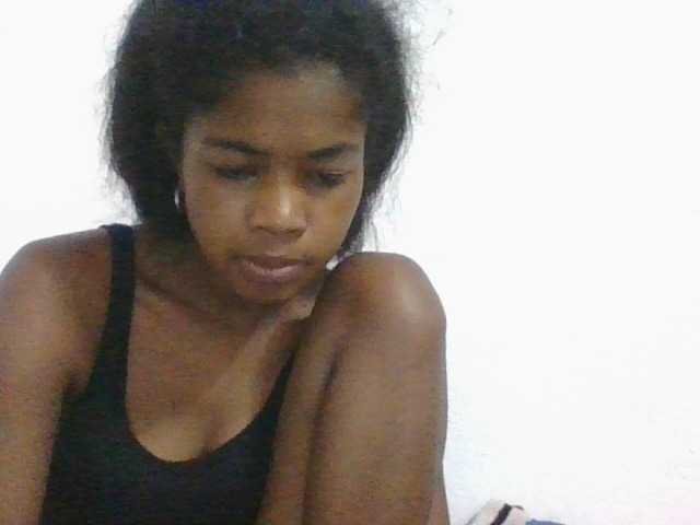 Phaniah1a live cam on BongaCams