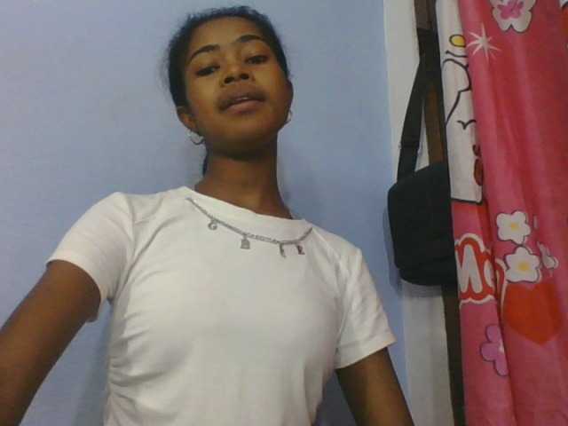 Phaniah1a live cam on BongaCams