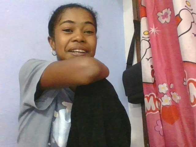 Phaniah1a live cam on BongaCams