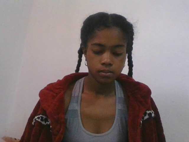 Phaniah1a live cam on BongaCams