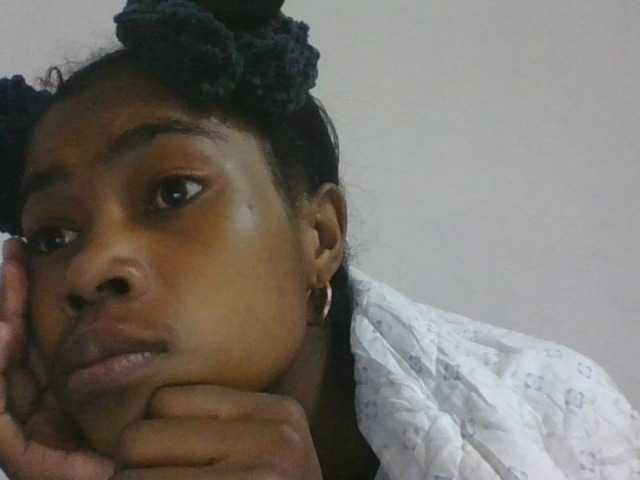 Phaniah1a live cam on BongaCams