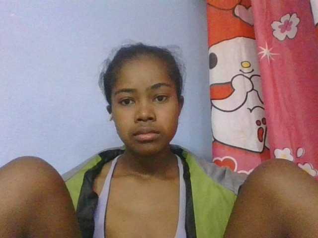 Phaniah1a live cam on BongaCams