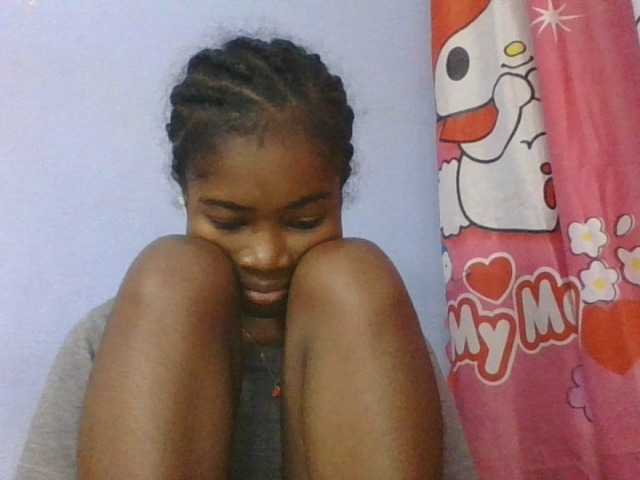 Phaniah1a live cam on BongaCams