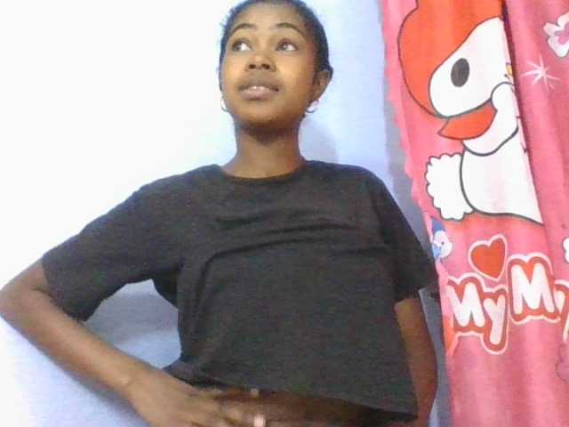 Phaniah1a live cam on BongaCams