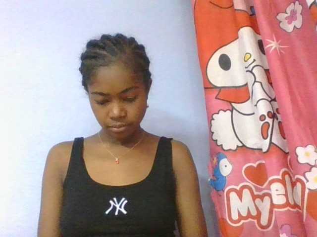 Phaniah1a live cam on BongaCams