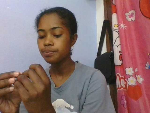Phaniah1a live cam on BongaCams