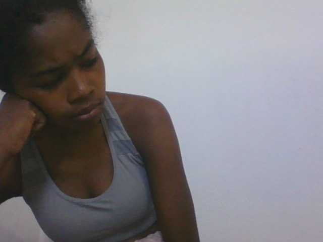 Phaniah1a live cam on BongaCams