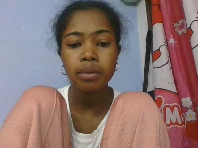Phaniah1a live cam on BongaCams