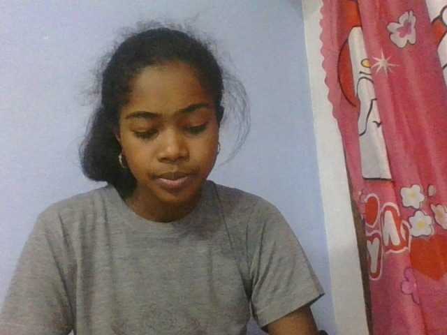 Phaniah1a live cam on BongaCams