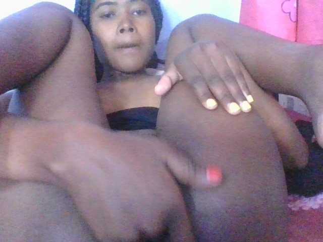 Phaniah1a live cam on BongaCams