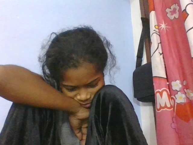 Phaniah1a live cam on BongaCams